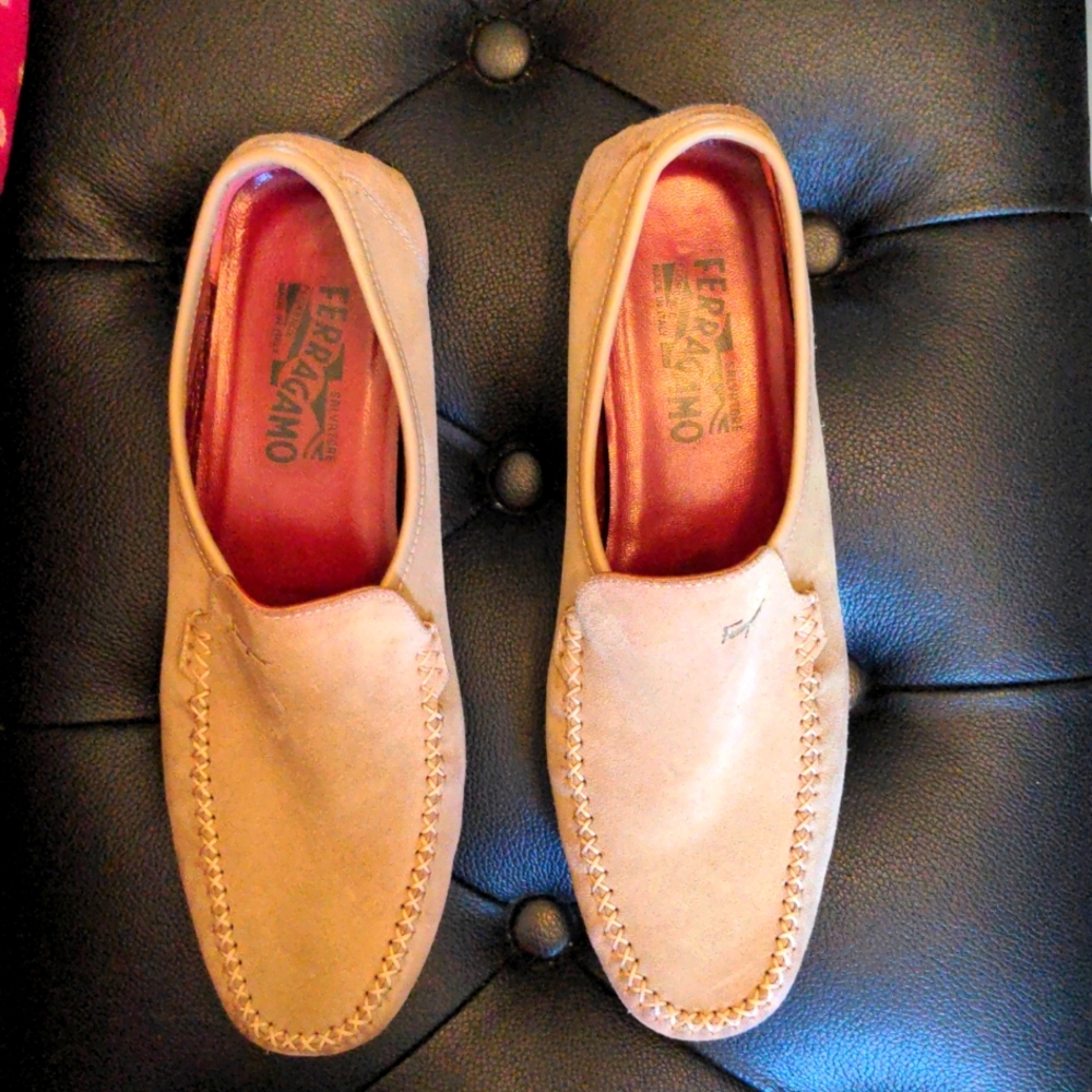 Salvatore Ferragamo  Tan Loafers Size 7.5. EUC